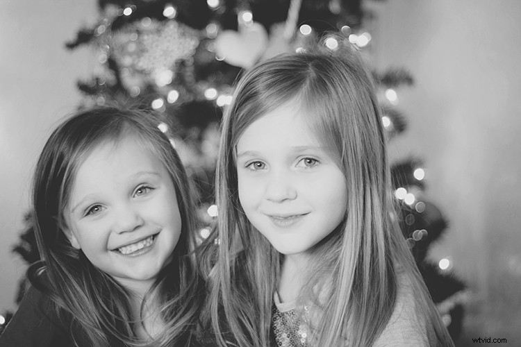 Easy Step-by-Step Guide: Stunning Christmas Tree Bokeh Photos of Kids