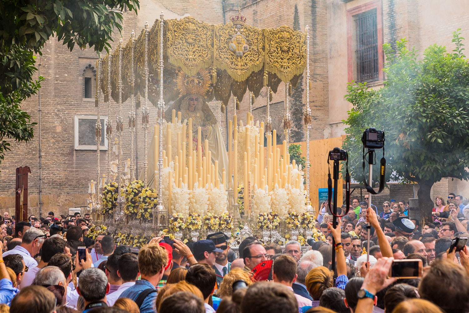 6 Expert Tips to Elevate Your Documentary Photography