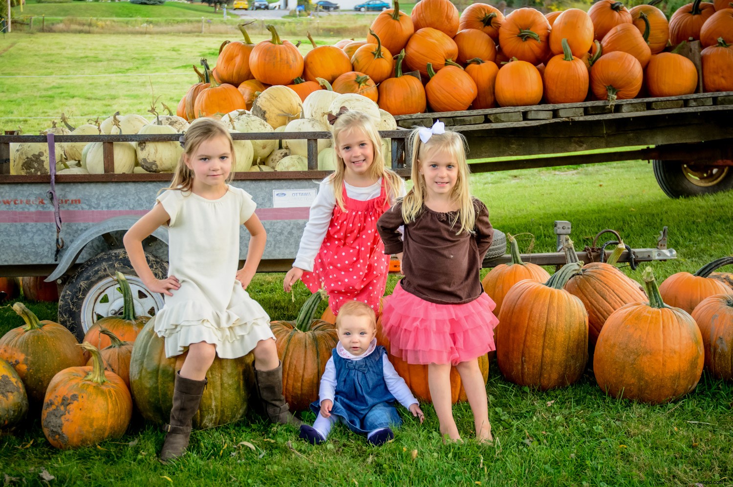 Behind the Scenes: Inside a Real Family Photo Session with Pro Tips