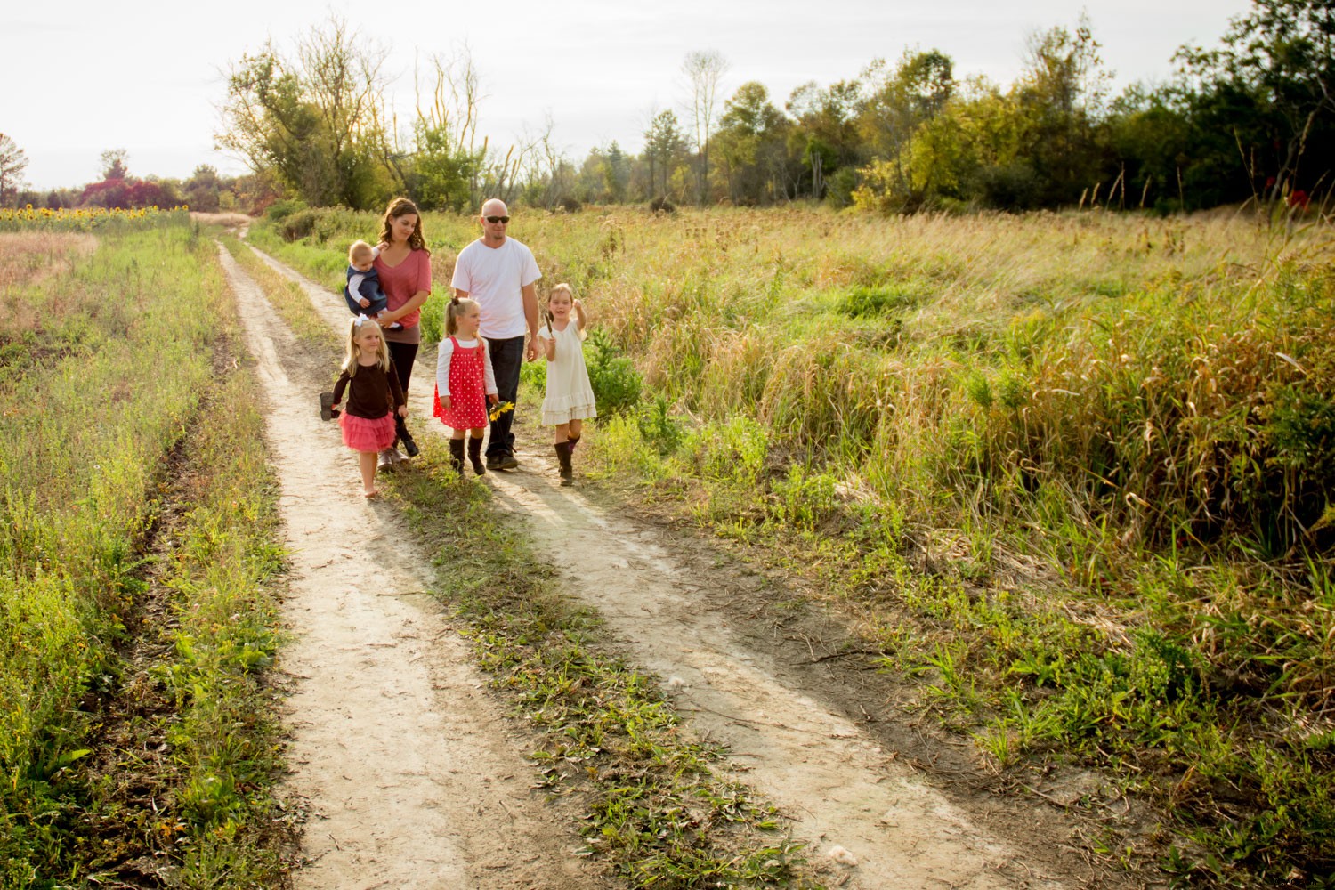 Behind the Scenes: Inside a Real Family Photo Session with Pro Tips