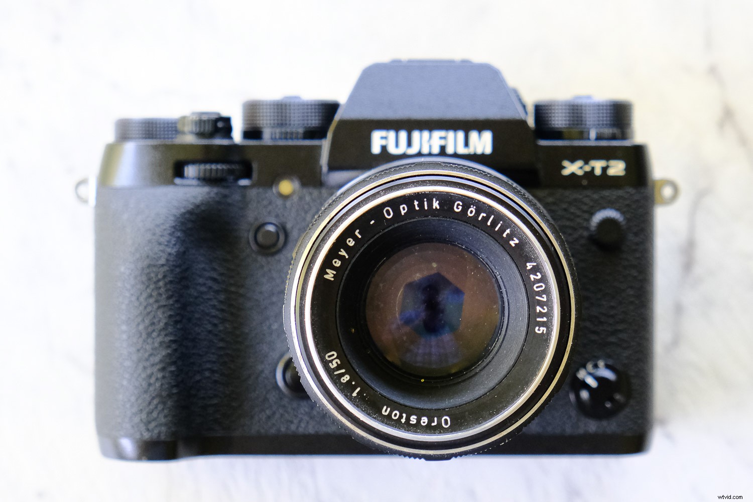 Master Portrait Photography with Vintage Lenses: Techniques and Stunning Examples