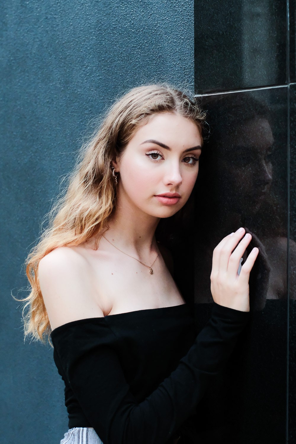 Master Portrait Photography with Vintage Lenses: Techniques and Stunning Examples