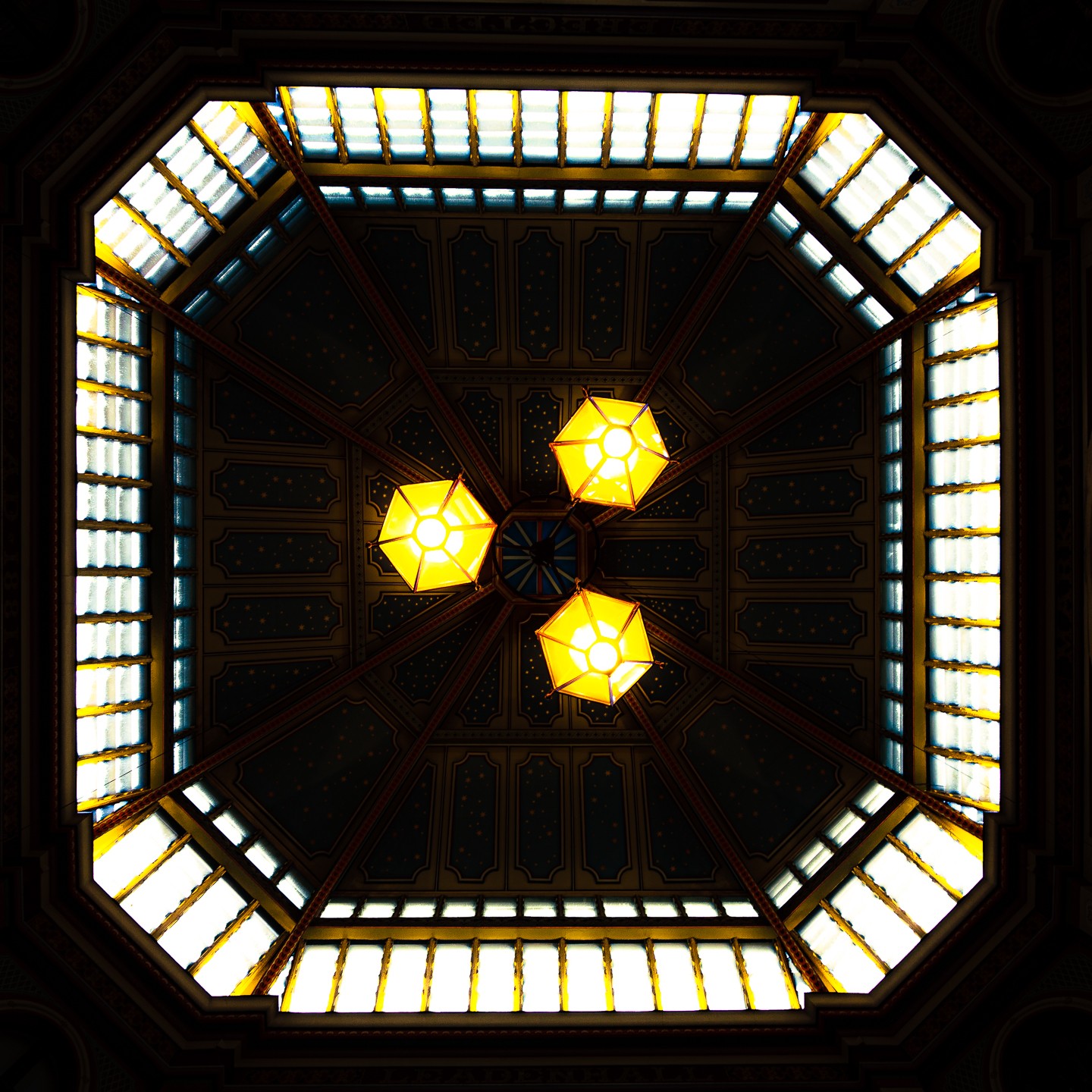 8 Creative Ideas for Stunning Abstract Photography