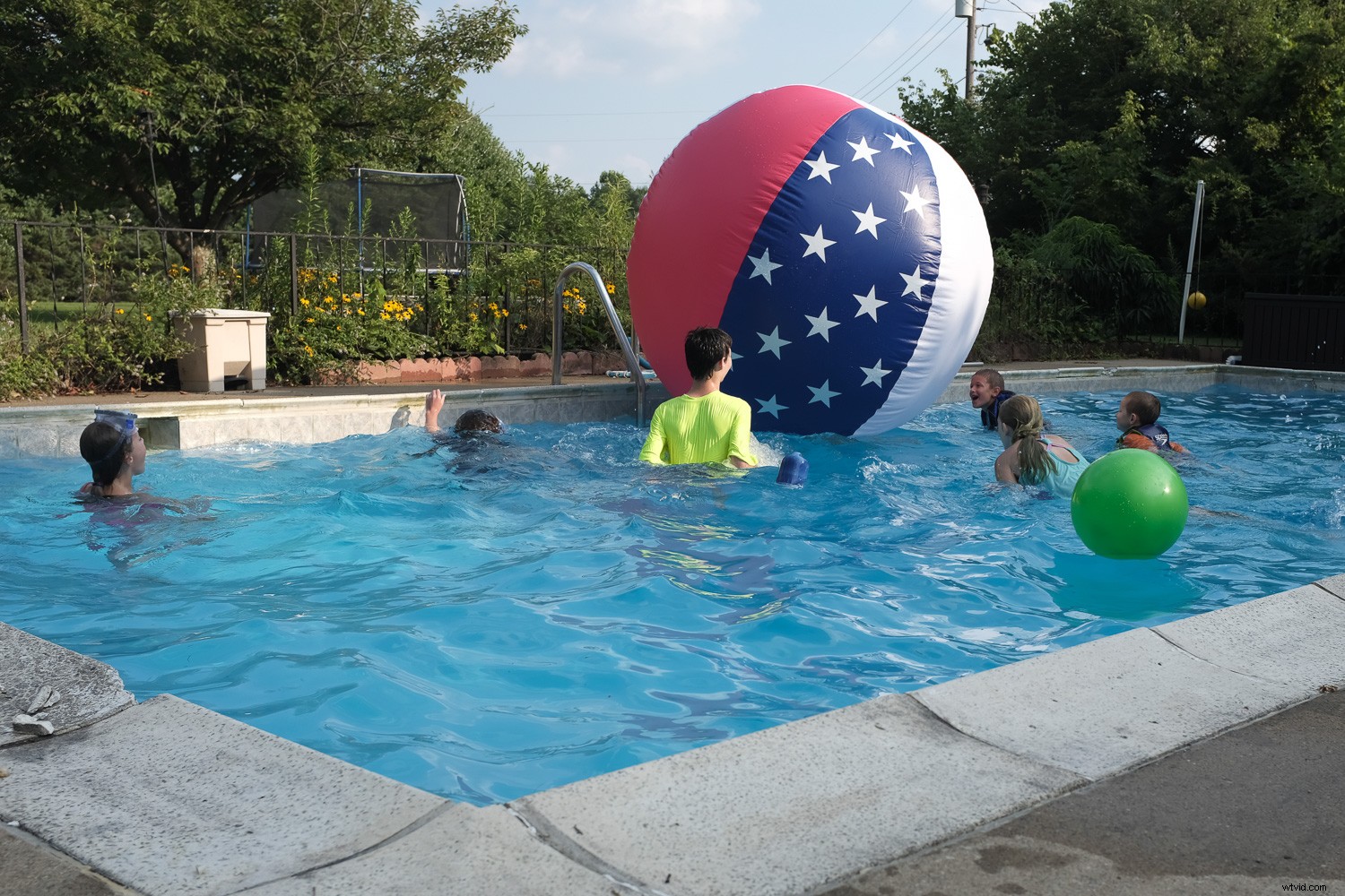 RAW vs JPEG: When to Shoot Each Format and Why It Matters