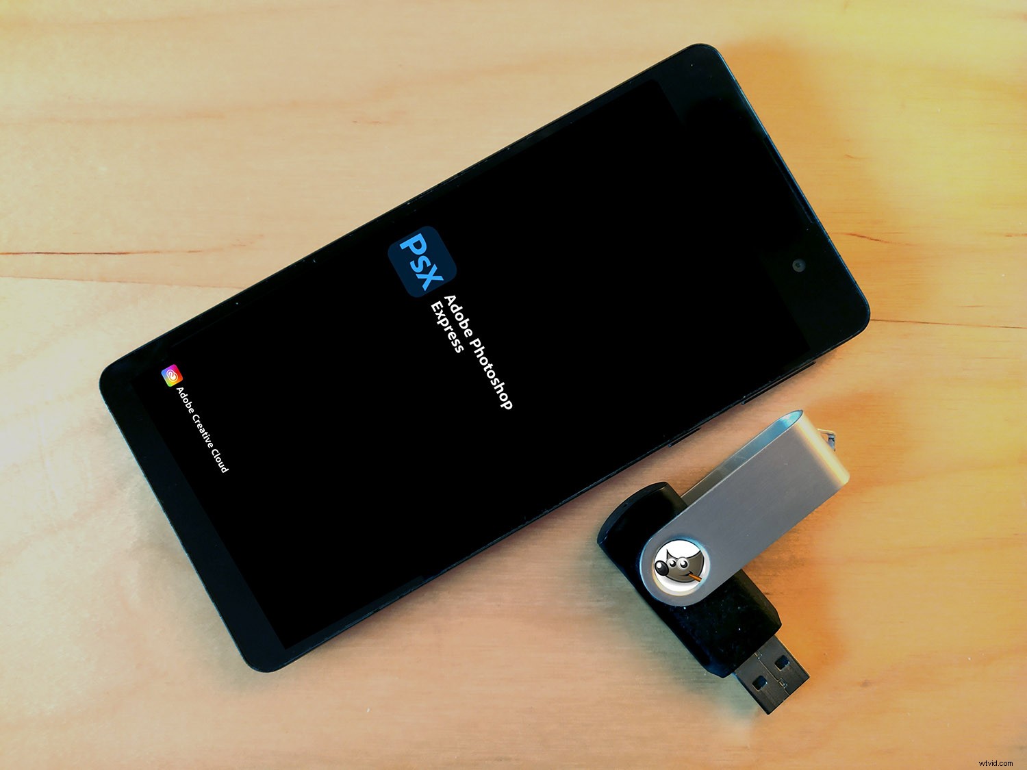 GIMP vs Photoshop 2024: Which Image Editor is Best for Your Needs?