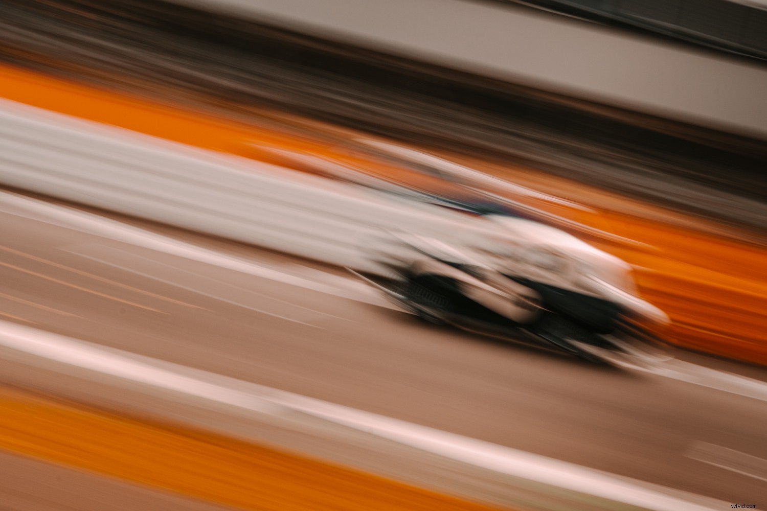 Abstract Photography Explained: What It Is + 3 Beginner Ideas to Get Started