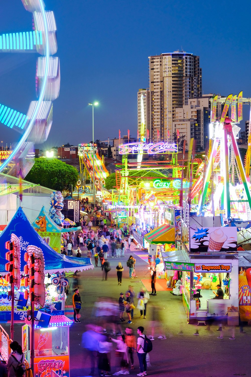 Master Stunning Long Exposure Night Photography: 12 Essential Tips