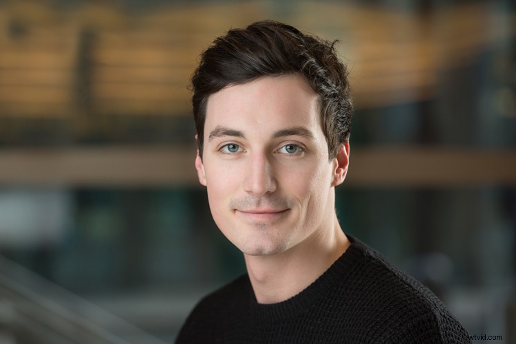 10 Expert Tips for Captivating Professional Headshots