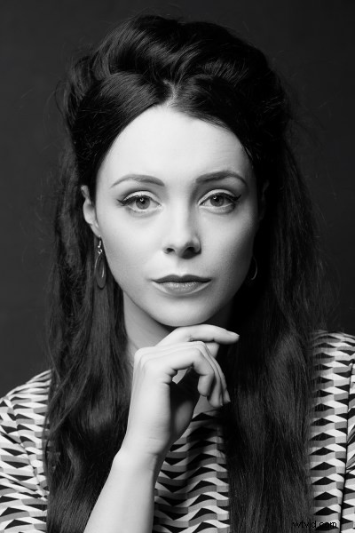 Master Ring Light Photography: Pro Tips for Stunning Portraits + 5 Creative Ideas