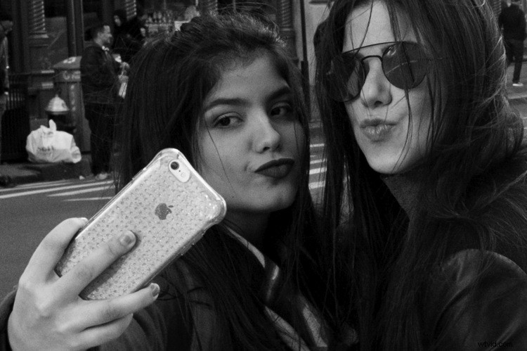 Master Street Photography: Ultimate Guide to Gear, Fear, Compositions & Lighting