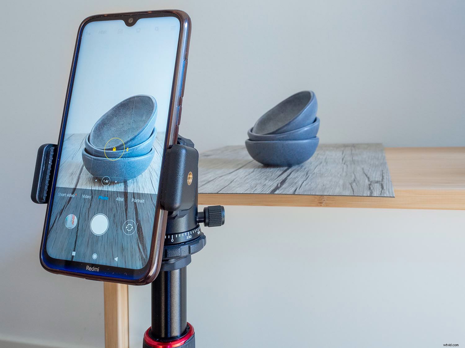 8 Expert Tips for Professional Smartphone Product Photography