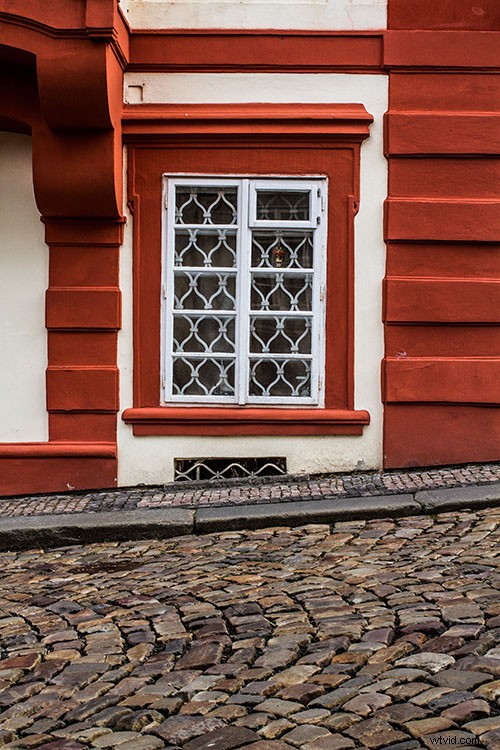 8 Expert Tips to Master Architectural Detail Photography