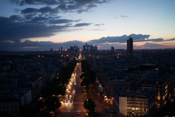 Expert Lightroom Tips: Retouch Stunning Night Photos Without a Tripod