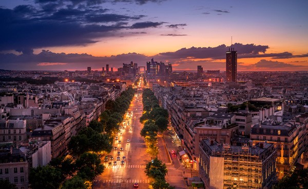 Expert Lightroom Tips: Retouch Stunning Night Photos Without a Tripod