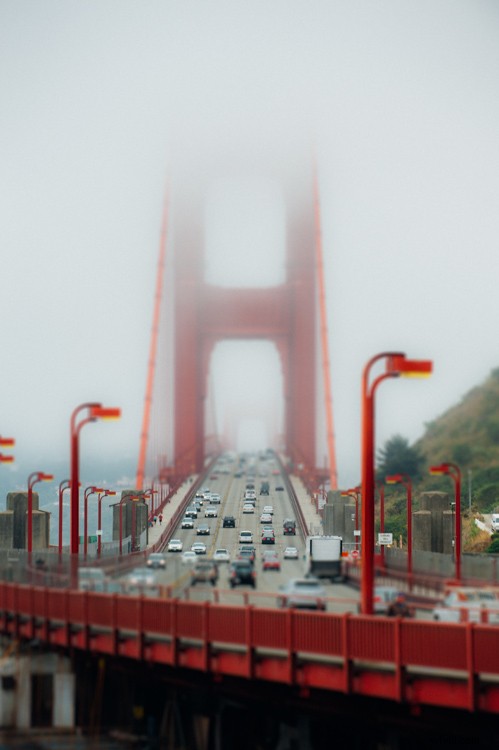 Master Tilt-Shift Lens Effects in Adobe Lightroom: Step-by-Step Guide