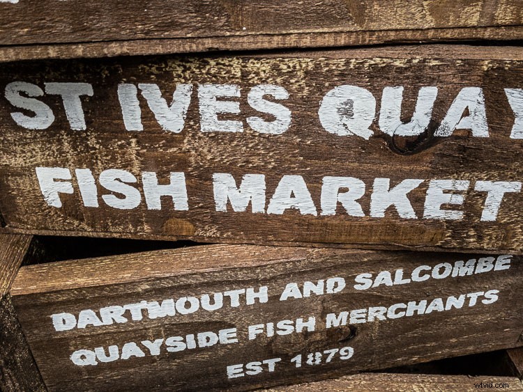 How to Edit DNG RAW Files on iPhone: Lightroom Mobile, RAW, or ProCam 4 Guide