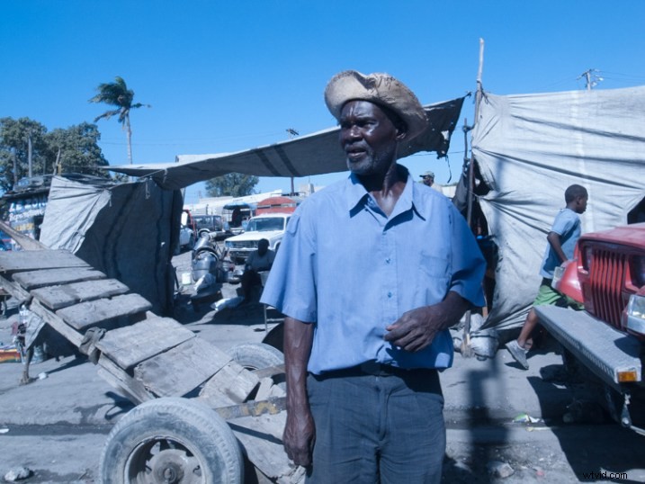 Master the Retro Faded Vintage Effect: Lightroom & Photoshop Tutorial