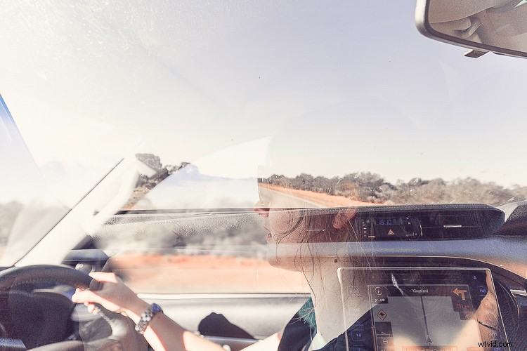 Master Photo Styling: Use Complementary Colors in Lightroom for Stunning Results