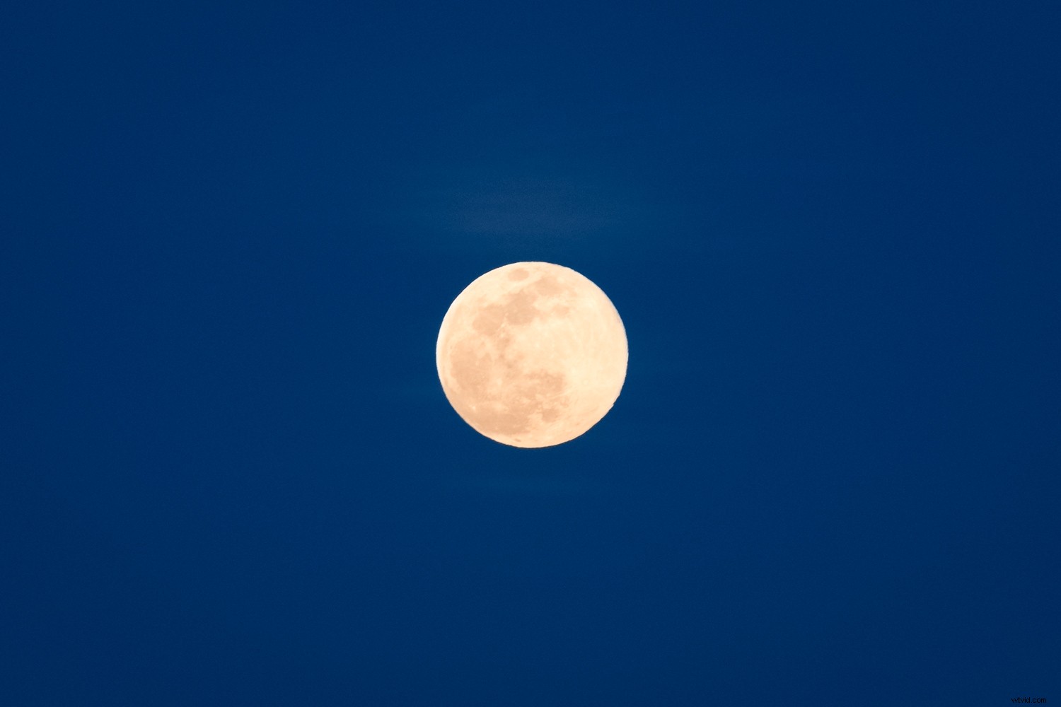 Expert Lightroom Editing Tips for Stunning Moon Photos