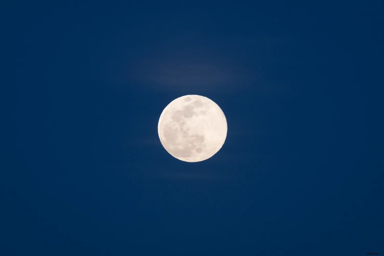 Expert Lightroom Editing Tips for Stunning Moon Photos