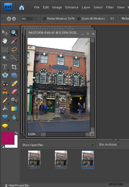 6 Easy Steps to Clean Up Crowded Scenes in Photoshop Elements