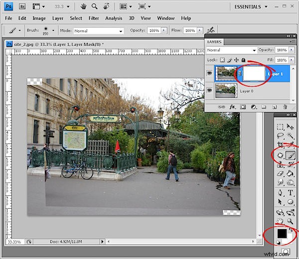 Effortlessly Remove Tourists from Travel Photos in Photoshop: Quick Guide