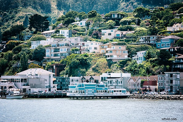 Enhance Images in 2 Simple Steps: Photoshop Screen Mode Tutorial