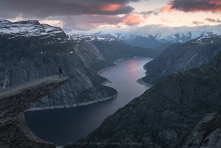 2 Easy Photoshop Techniques to Add Vibrant Colors to Your Images