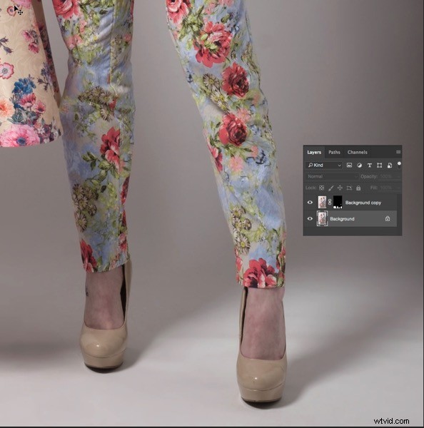 Quickly Erase Dirt Spots from White Backgrounds Using Photoshop s Median Filter