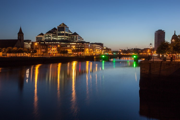 Quickly Erase Dirt Spots from White Backgrounds Using Photoshop s Median Filter