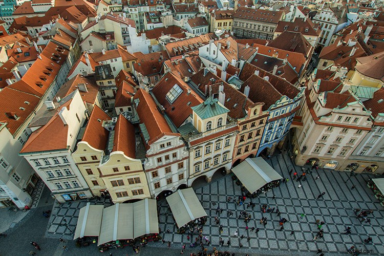 Master Black & White Photo Conversion in Photoshop: Expert Guide