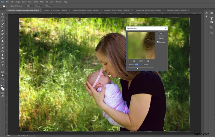 Blur Portrait Backgrounds Effortlessly in Photoshop Using the Magnetic Lasso Tool