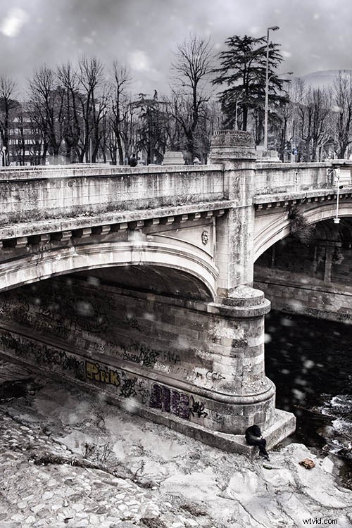 2 Easy Photoshop Techniques to Create Realistic Snowstorms on Your Photos