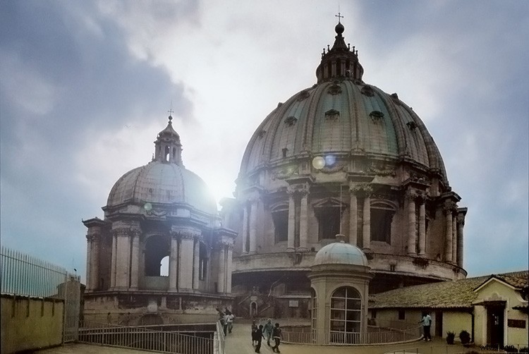 How to Create Stunning Lens Flare Effects in Photoshop: Step-by-Step Guide