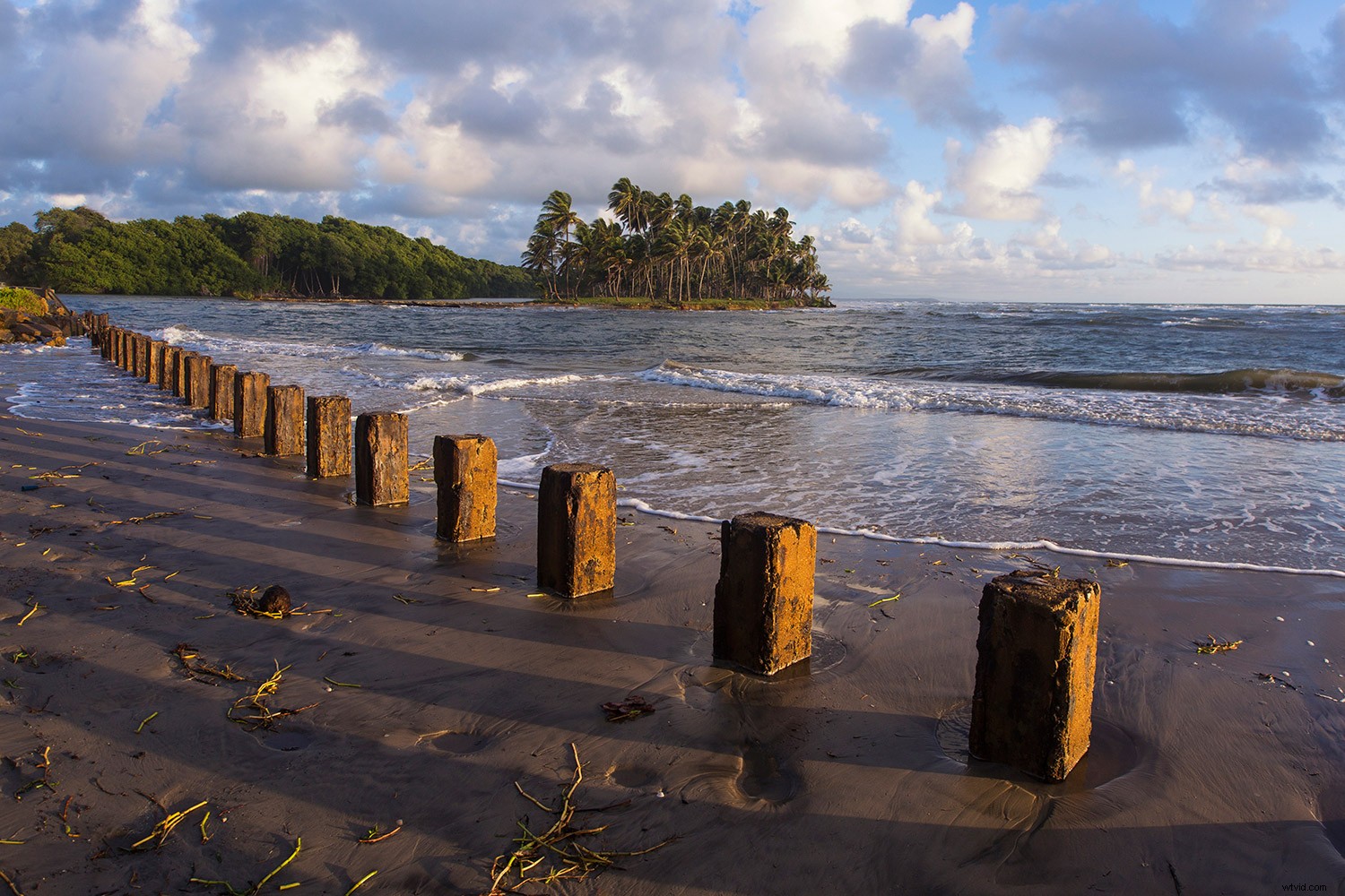 Master Photoshop Smart Objects: Beginner s Guide to Non-Destructive Editing