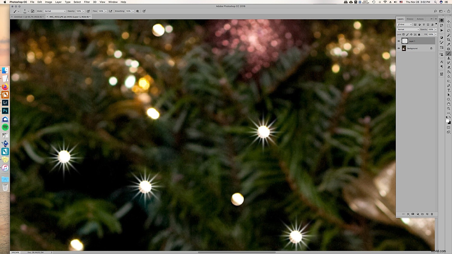 Create Stunning Twinkle Lights for Christmas Tree Portraits in Photoshop