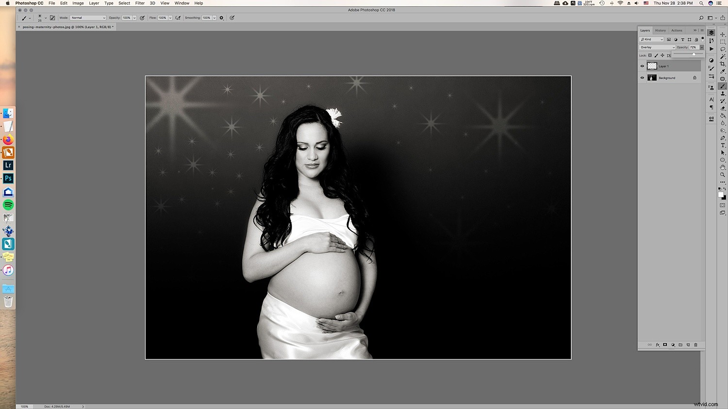 Create Stunning Twinkle Lights for Christmas Tree Portraits in Photoshop