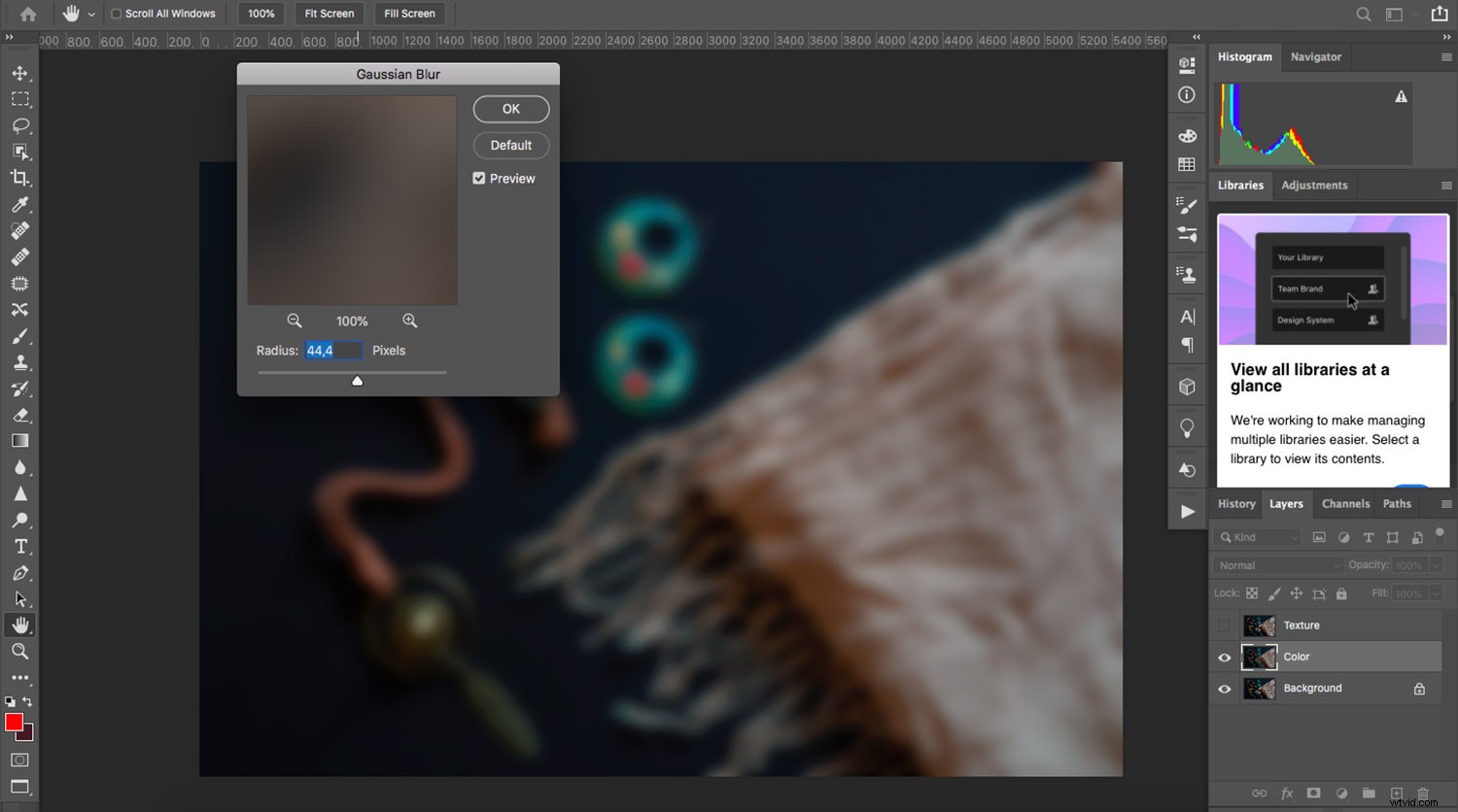 Effortlessly Remove Clothing Wrinkles in Photoshop: Fast, Professional Tutorial