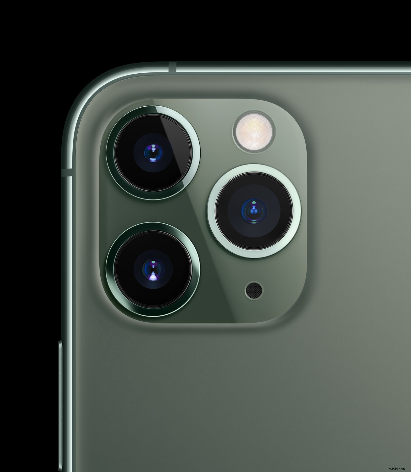 iPhone 11 Pro: Revolutionary Triple-Lens Camera and Night Mode for Photographers