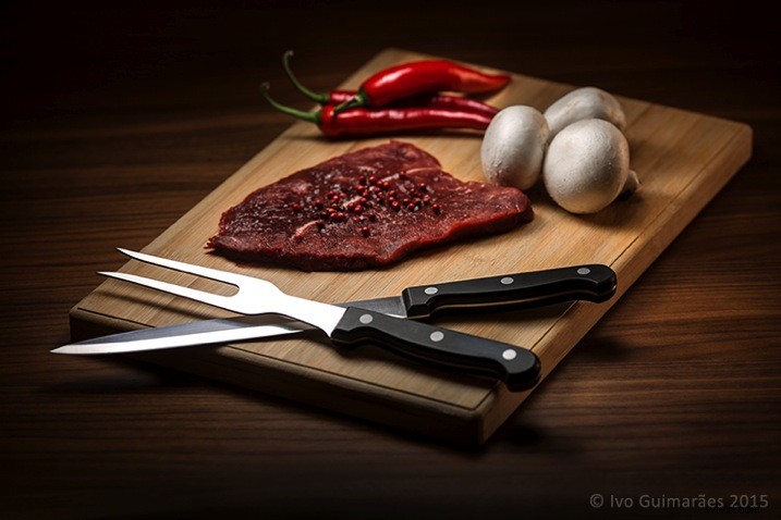 Illuminate Your Shots: Use Your Smartphone or Tablet as a Pro Photography Light Source