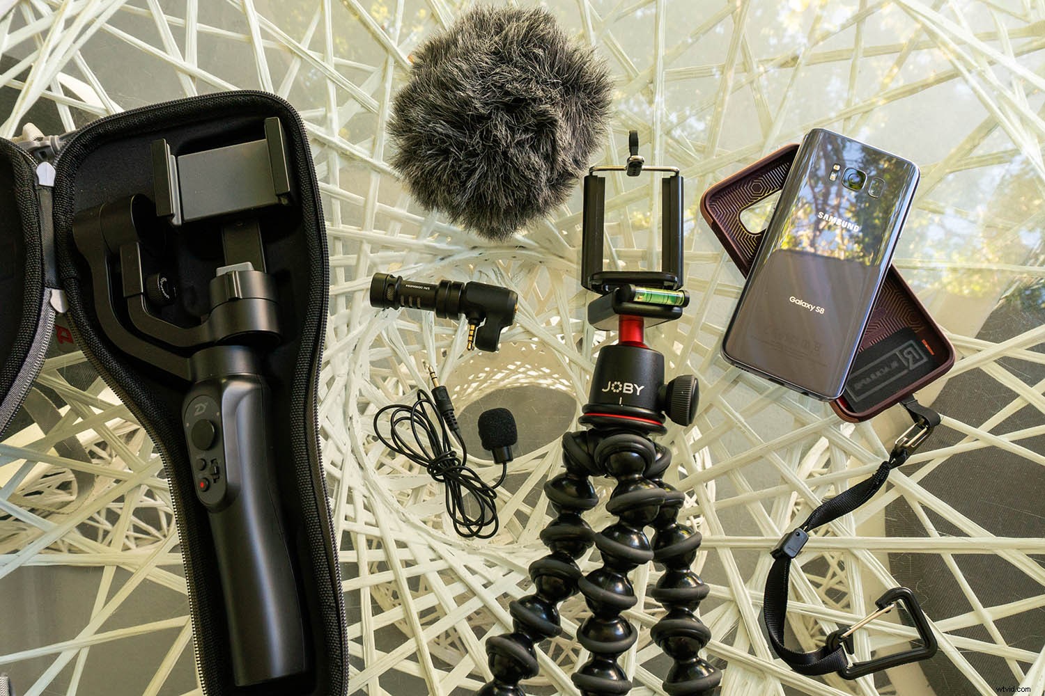 Essential Equipment Guide: Elevate Your Smartphone Videos to Pro Level