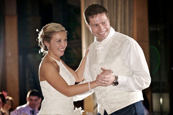 7 Expert Tips for Capturing Stunning First Dance Wedding Photos