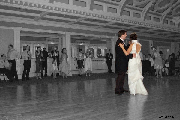 7 Expert Tips for Capturing Stunning First Dance Wedding Photos