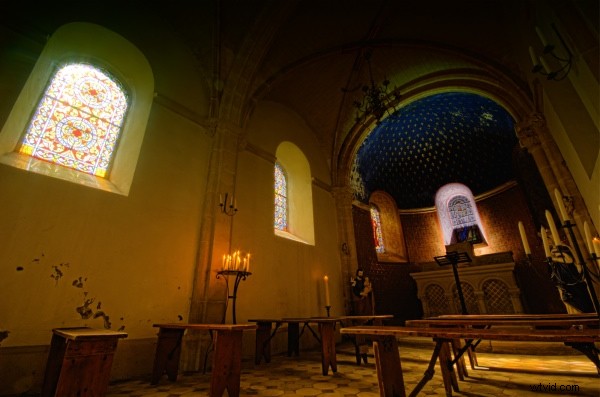 Crafting Stunning Atmospheres On-the-Go: Mastering Lighting Control with Portable Flashes