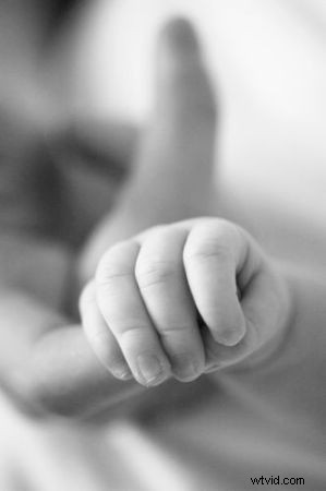 Stress-Free Baby Photography: 6 Expert Tips to Capture Precious Moments