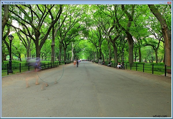 Capture Crowd-Free Architectural Shots in Busy Tourist Hotspots: Pro Tips