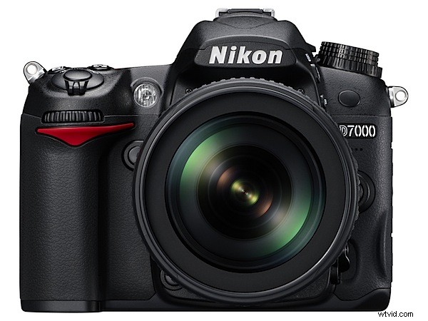 Nikon D7000 Review: Professional-Standard DX Camera Analyzed