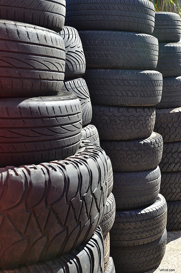 Nikon D7000 Review: Professional-Standard DX Camera Analyzed