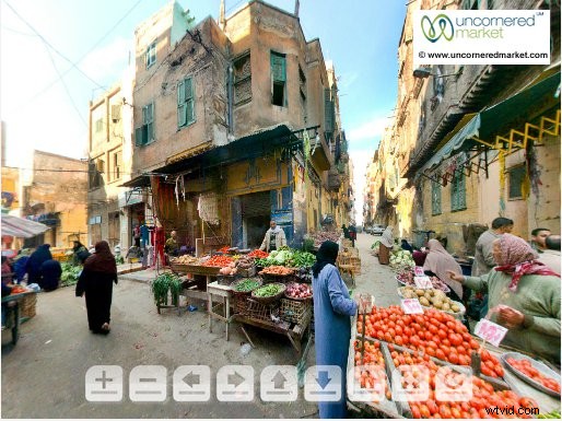 How to Capture Stunning 360° Panoramas on the Road: Expert Tips from Audrey Scott & Daniel Noll of Uncornered Market