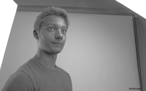 Expert Guide: Prepare Your Model and Background for Flawless Composites